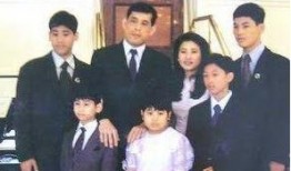 安德鲁最新爆料泰国王室,安德鲁独家爆料揭秘王室真相！”